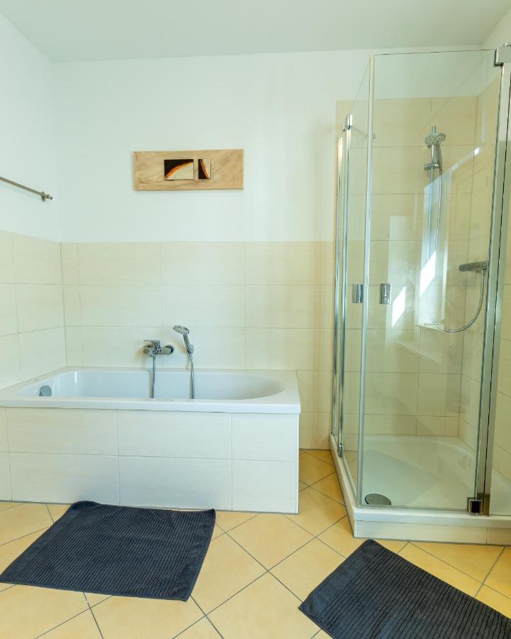 Ferienwohnung Jenzigblick Йена Екстериор снимка